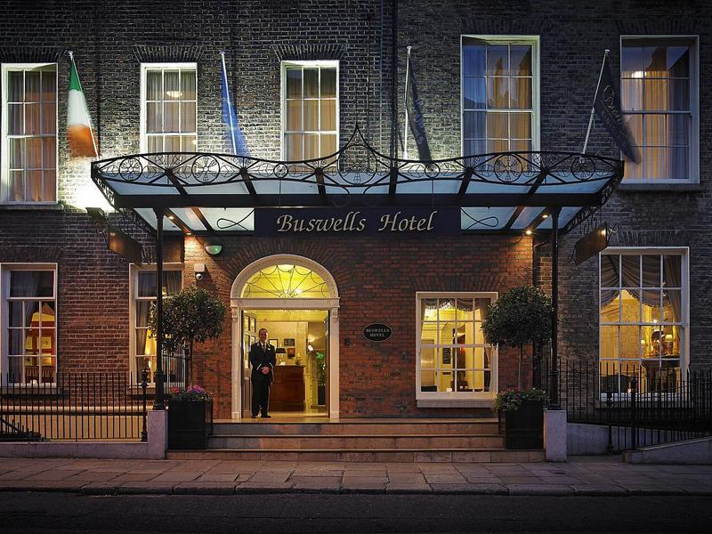 Buswells Hotel