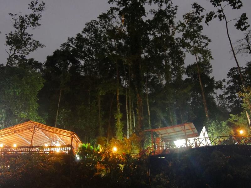 Rios Lodge