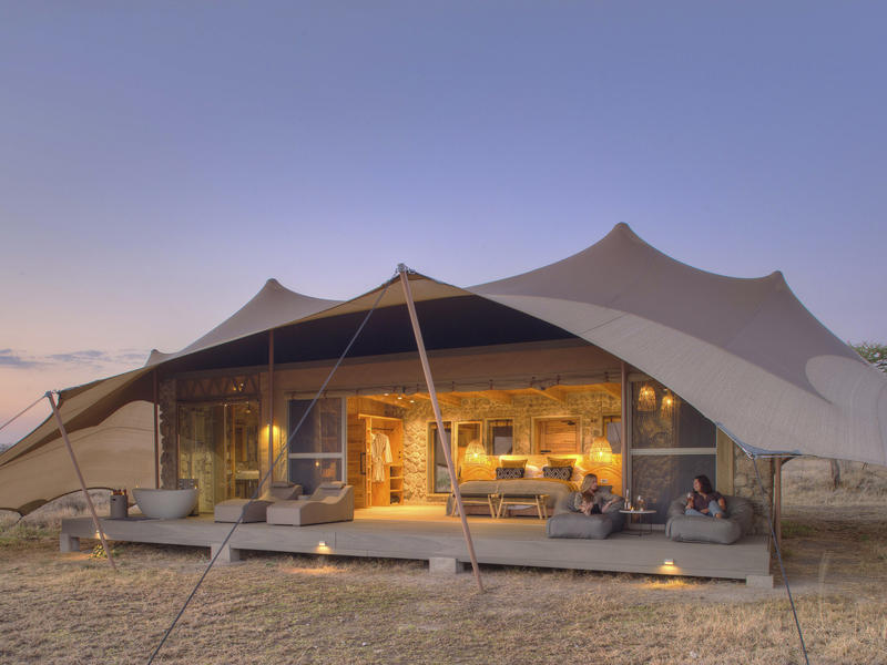 Namiri Plains Camp